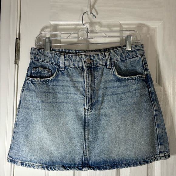 Zara denim skirt, worn once - Picture 2 of 4